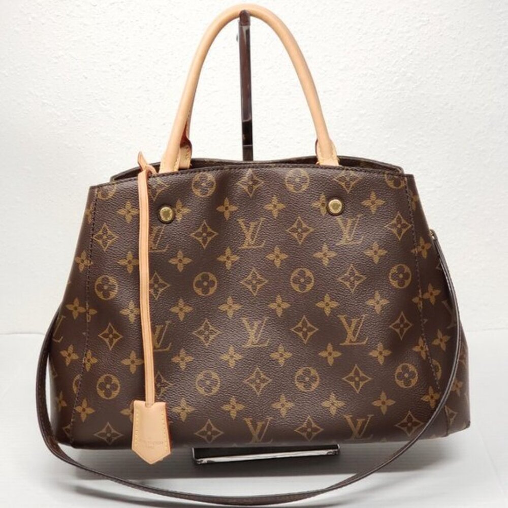 Authentic Louis Vuitton Montaigne MM Monogram Canvas Tote lux1325-091225